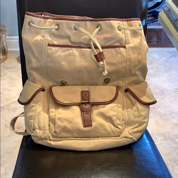 Camel Backpack - Picture 4 of 7